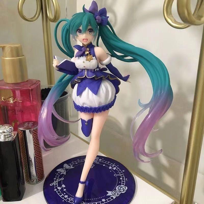 Hatsune Miku Bunny Girl Figure with Rabbit Ears