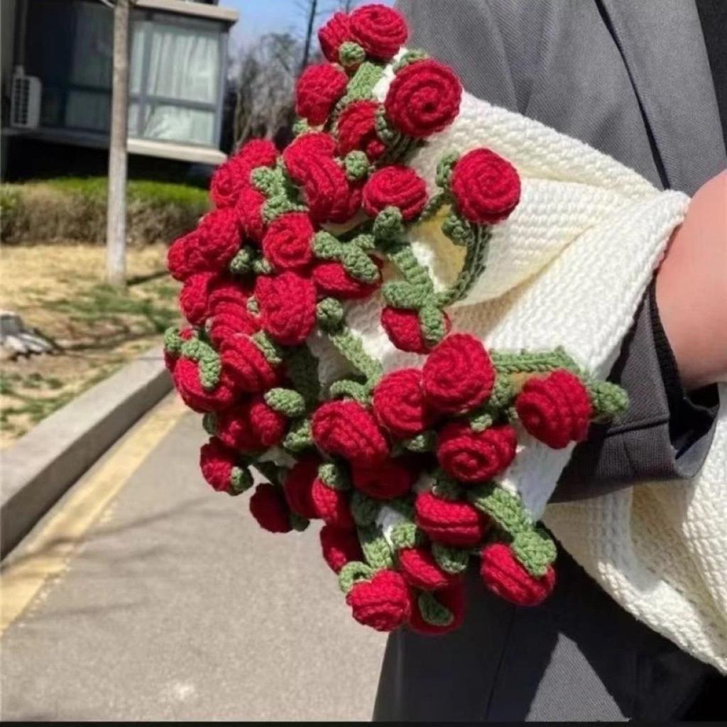 Hand-Knitted Tulip Floral Rose Sofa Throw Blanket