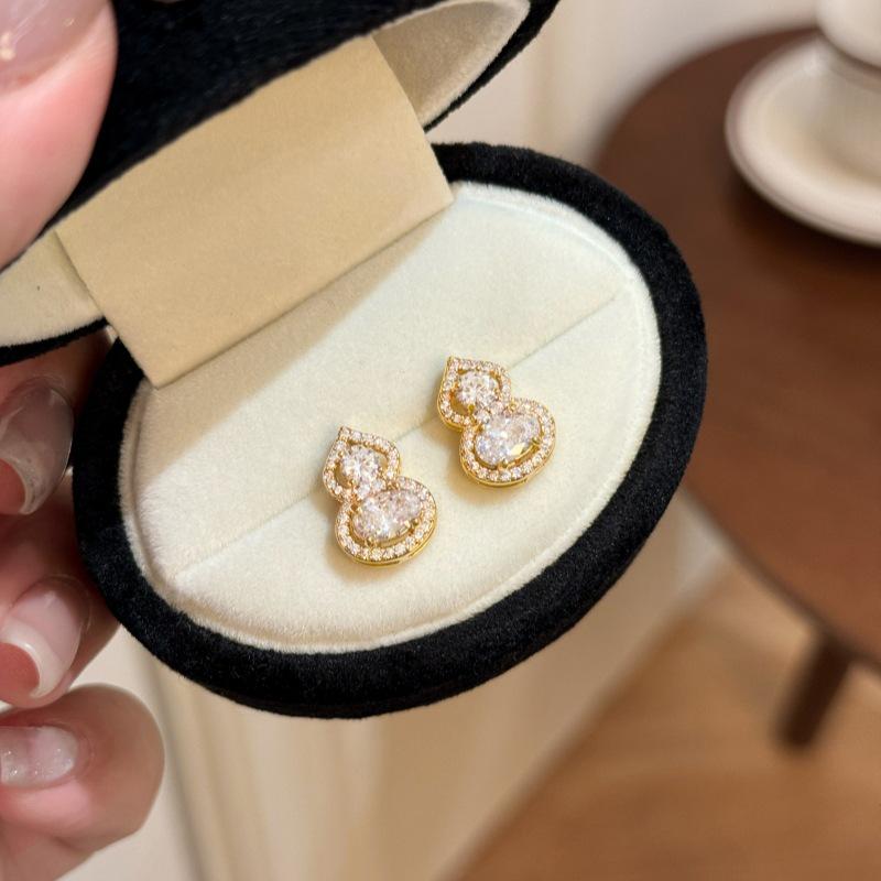 Elegant Zircon Gourd Stud Earrings for Women - Fashionable, Versatile, High-End Ear Jewelry