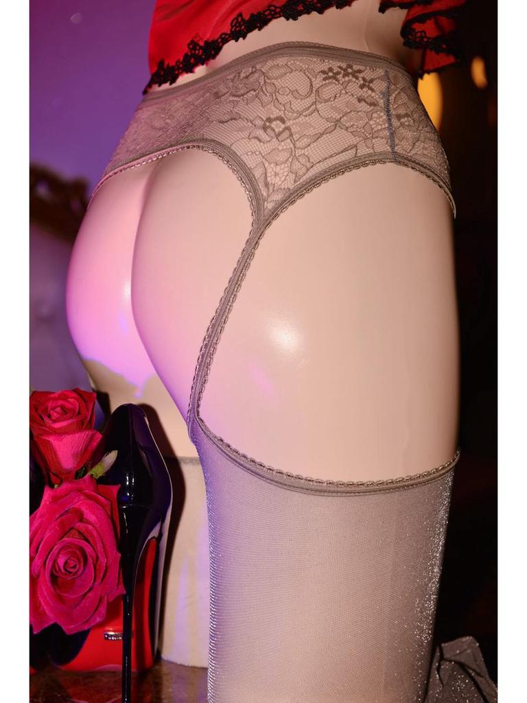 Elegant Lace One-Piece Ultra-Thin Anti-Snag Black Open Crotch Garter Stockings