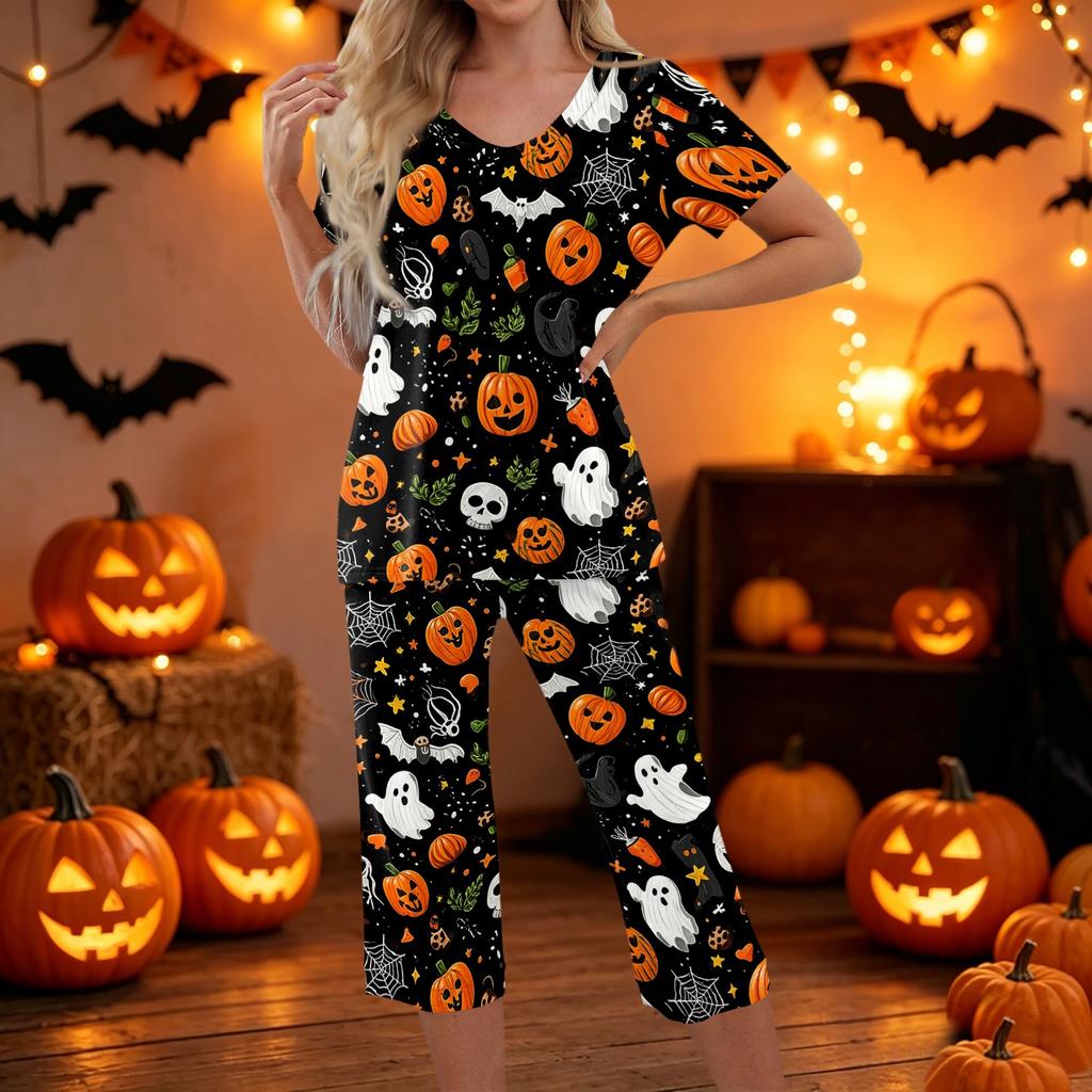 Women Two Piece Halloween Print Lounge Set Short Sleeve Top and Capri Pants Casual Pajama Set for Relaxed Fit