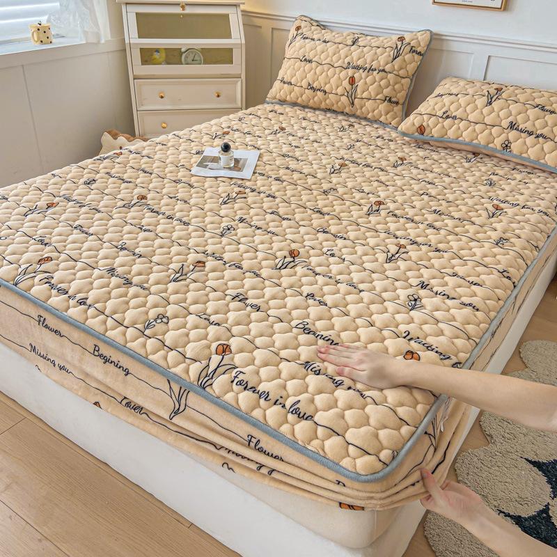 Thickened Milk Fleece Laminated Cotton Bed Hat Three-piece Household Mattress Non-slip Bed Cover Simmons All-package Protection Cover