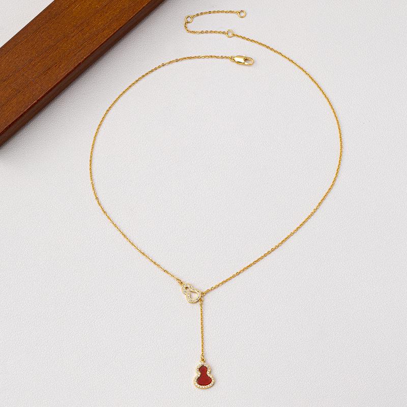 Popular Red Fulu White Agate Gourd Necklace Women's Light Luxury High-end Sense Versatile Niche Collarbone Chain