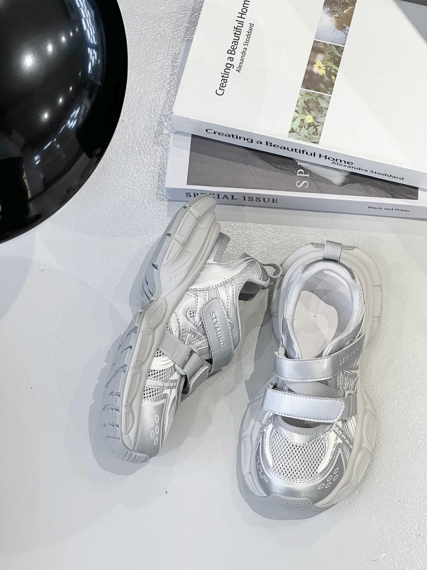 

Thick-soled hollow dad shoes women s spring and summer new versatile Velcro fashion casual sports sandals 40 срібний