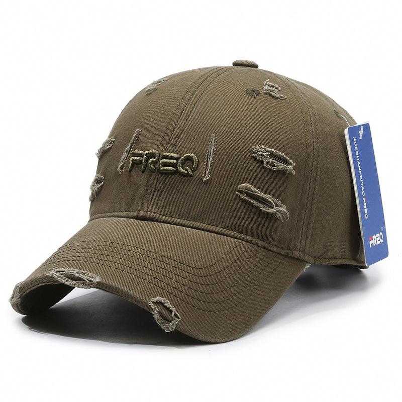 New embroidered letter baseball cap, sunshade, sunscreen, fashion and leisure, a must for men and women to travel in spring and autumn