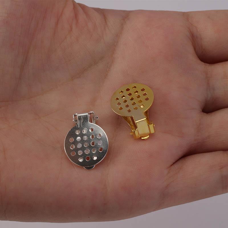 50st Guld Silver Järn Öronklämma Örhängen Hål Infattning Tomma Cabochoner Fästbas DIY Komponenter Smyckesdelar Leverantör Hög Kvalitet