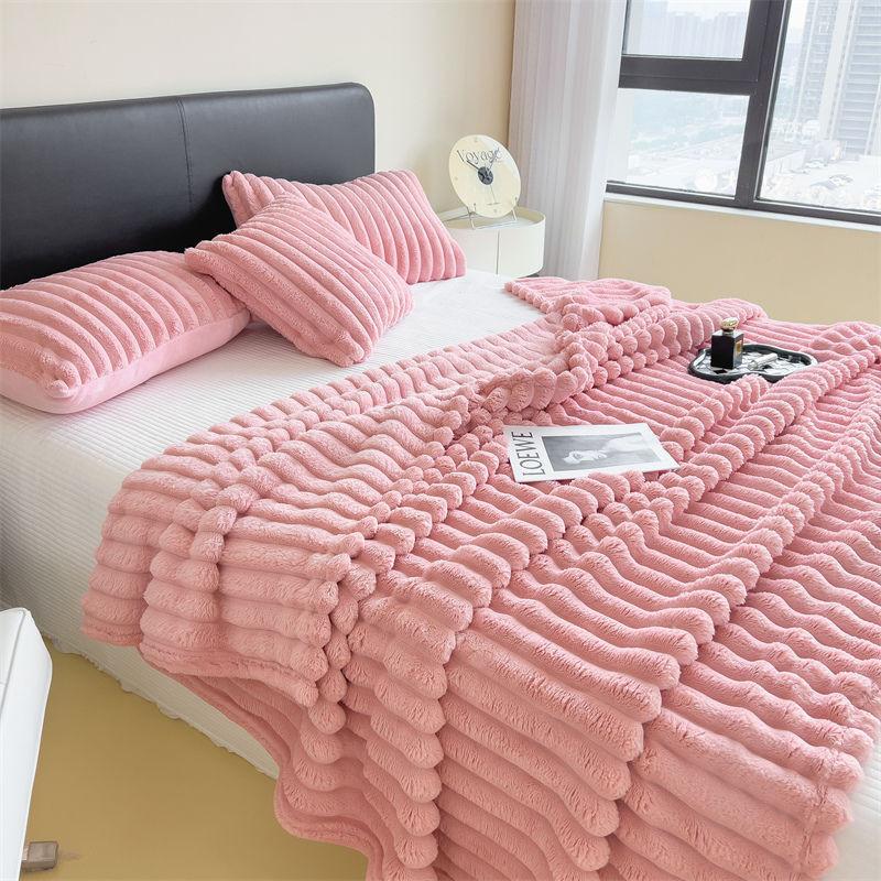 Office Nap Blanket With Solid Color Striped Design For Spring Autumn Relaxation