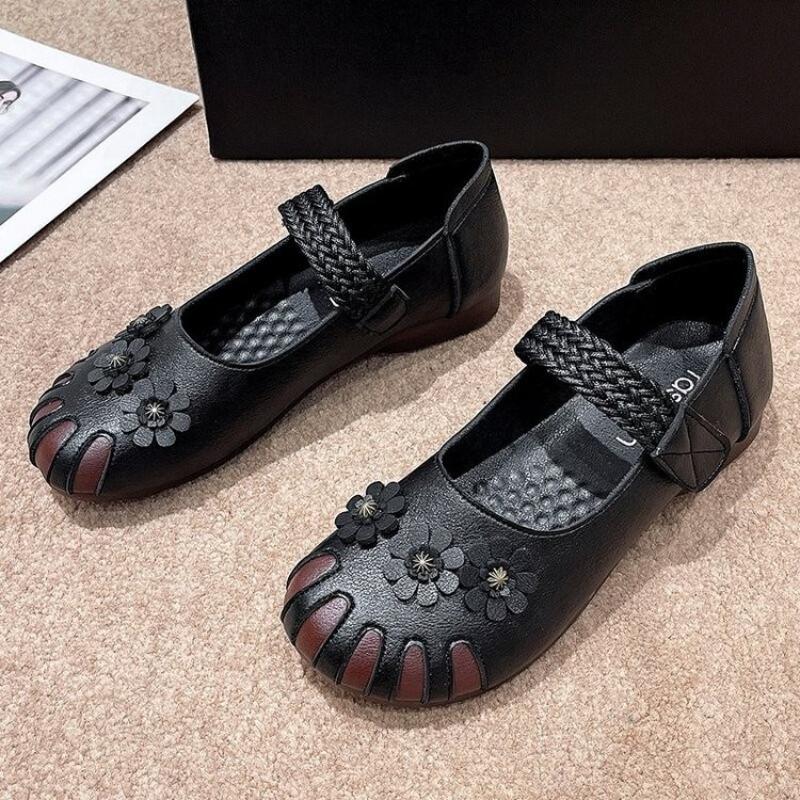 Spring New Style Genuine Leather Ethnic Taste Middle-Aged And Elderly Flat Shoes Anti-Slip Soft Bottom Shallow Mouth Mom Shoes