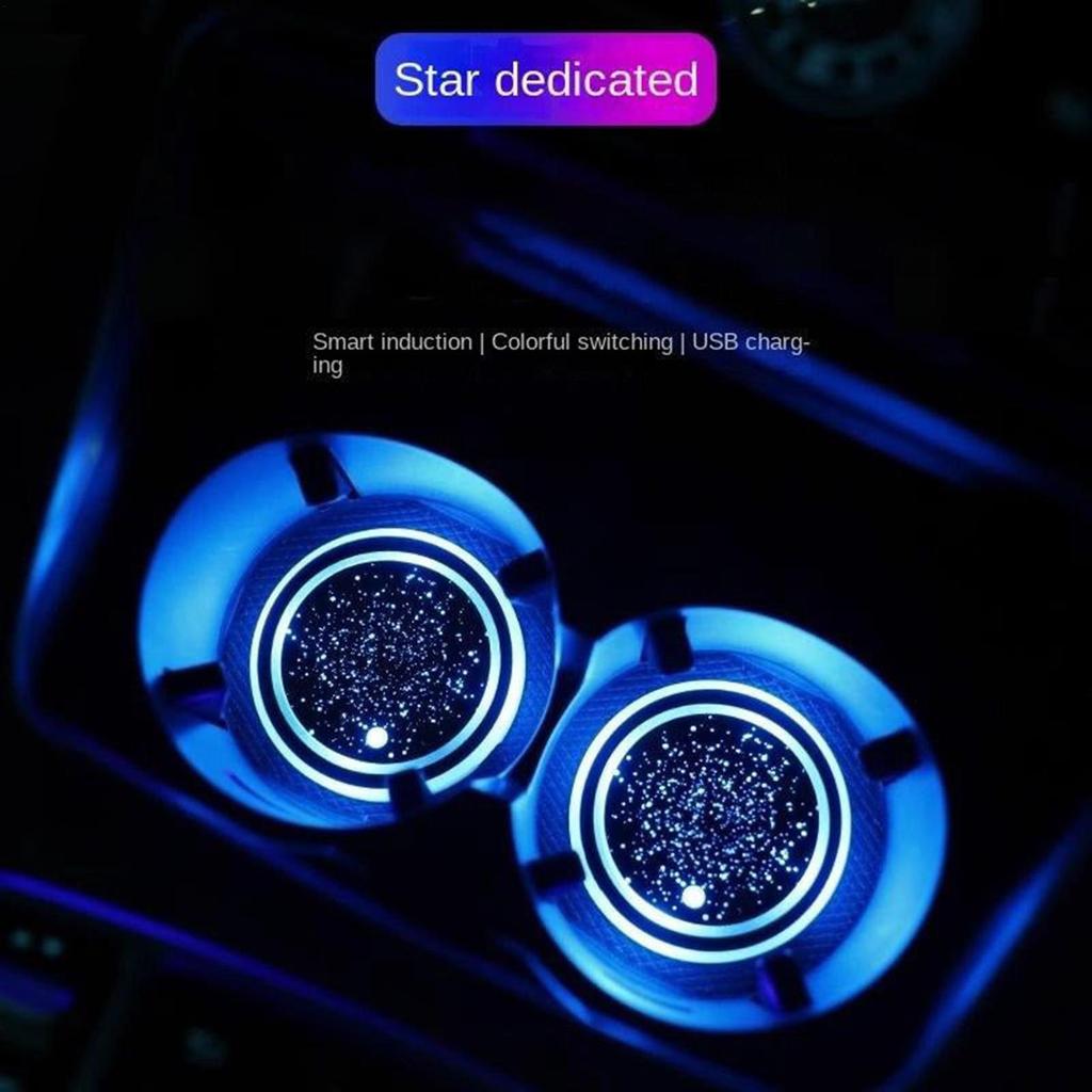 Lumière LED Rechargeable pour Porte-Gobelet de Voiture Sous-verres de Voiture Lumière d'Ambiance pour Bouteille Tapis 7 Couleurs Pad pour Porte-Gobelet Accessoires Intérieurs de Voiture