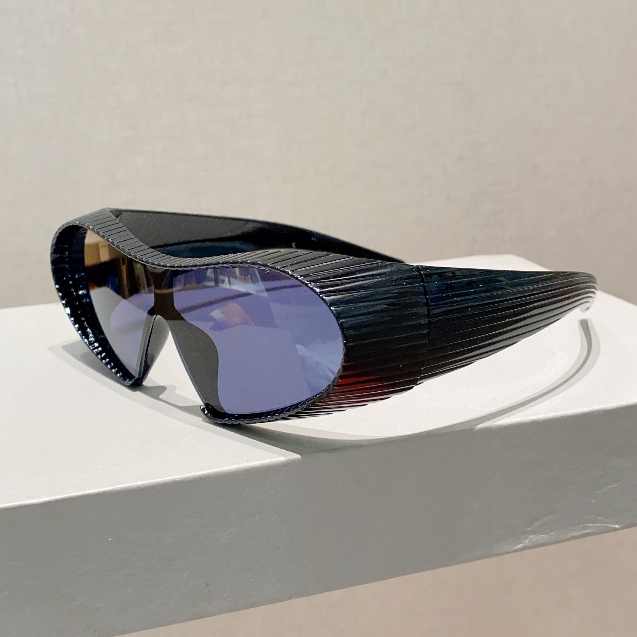 

KAMMPT Y2k Monoblock Sunglasses 2024 New in Stylish Outdoor Sports UV400 Protection Eyewear Trendy Punk Futuristic Women Shades without case