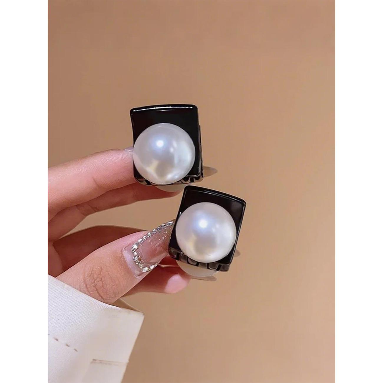 

2Pcs/Set Fashion French Light Luxury Retro Pearls Hair Clips For Women Hair Accessories