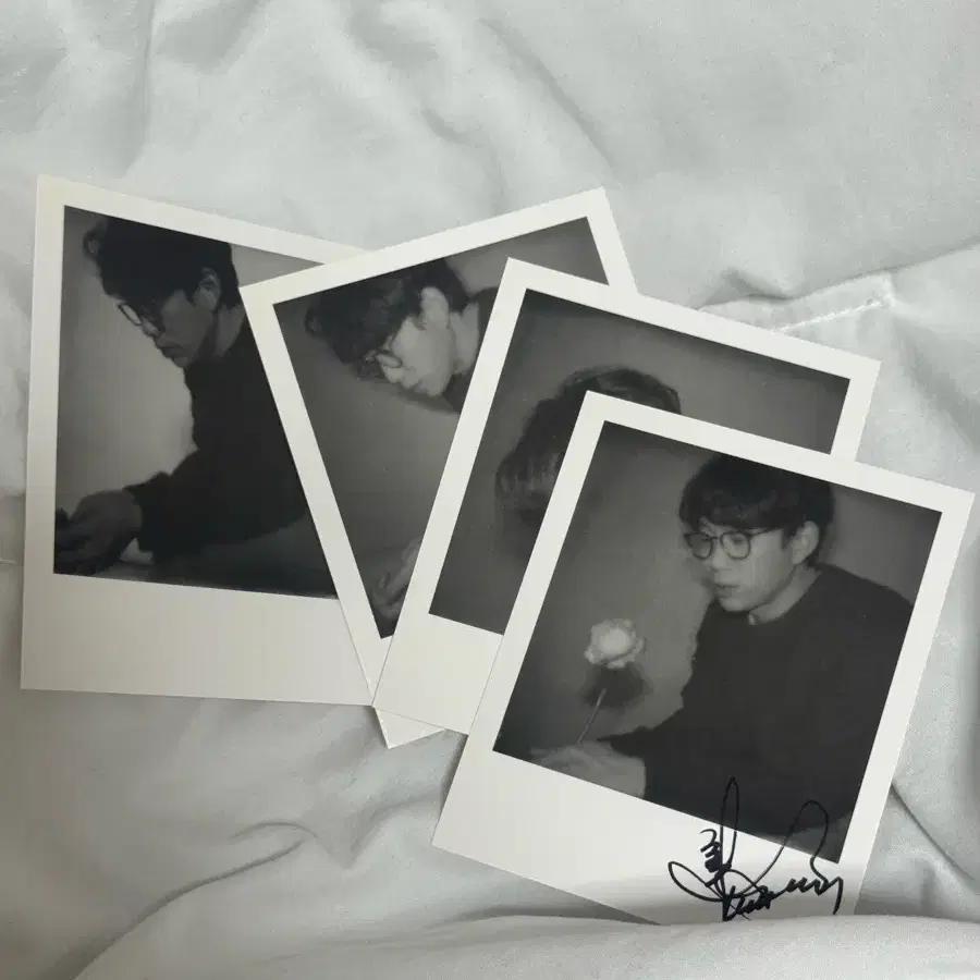 10CM Kwon Jung-yeol 4.3 Autographed Polaroid