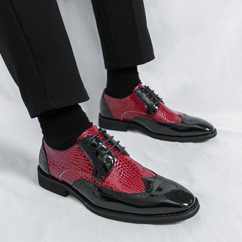 Men Brogues Wedding Dress Dance Shoes Black Brock Carved Leather Shoes Business Formal Shoes Tuxedo Prom Blazers Shoes Large Size