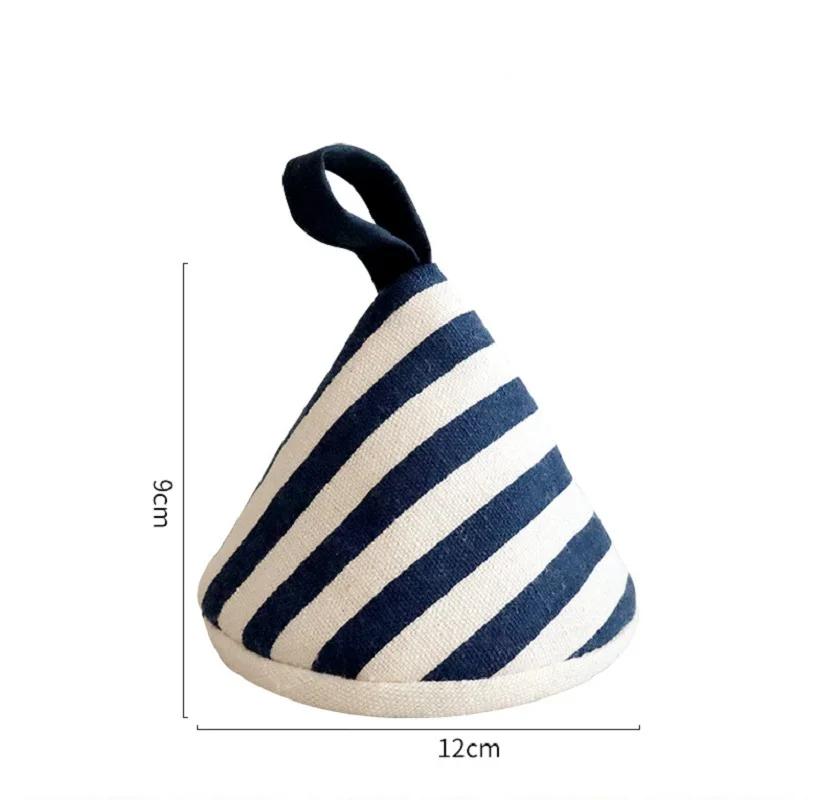 New Triangle Pot Handle Cap Durable Kitchen Tool Non-slip Heat Insulation Glove High Temperature Resistance Cotton Oven Gloves