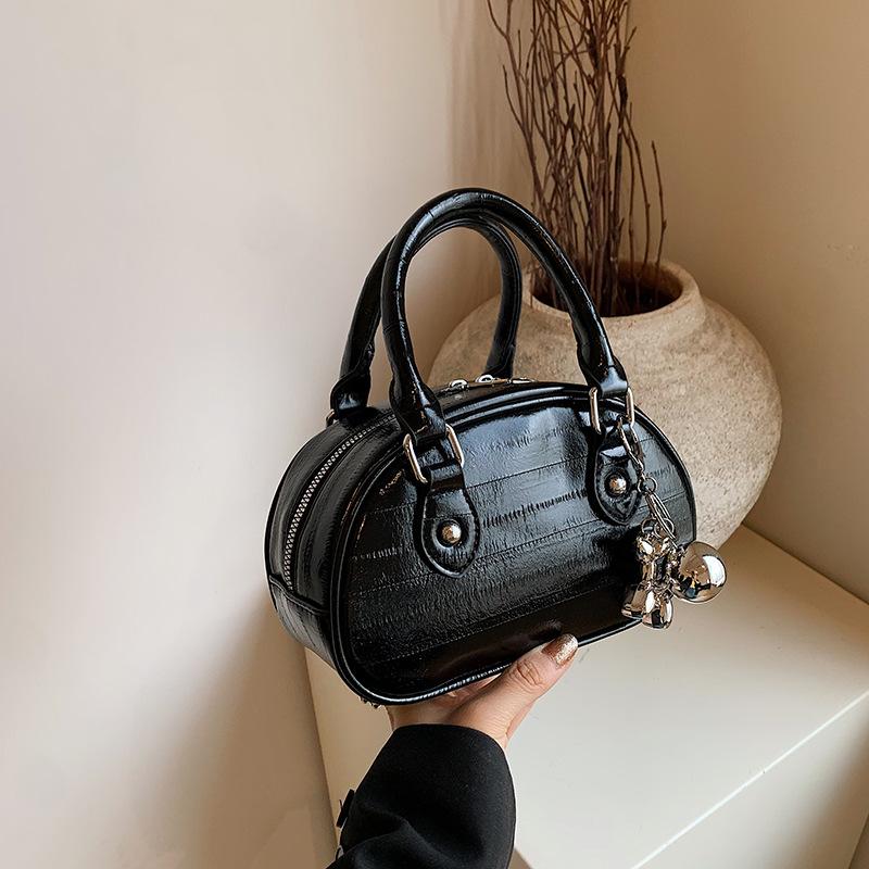 

Advanced Silver Small Bag, New Trendy and Versatile Crossbody Bag, Fashionable and Super Popular Hand-held Bowling Bag чёрный