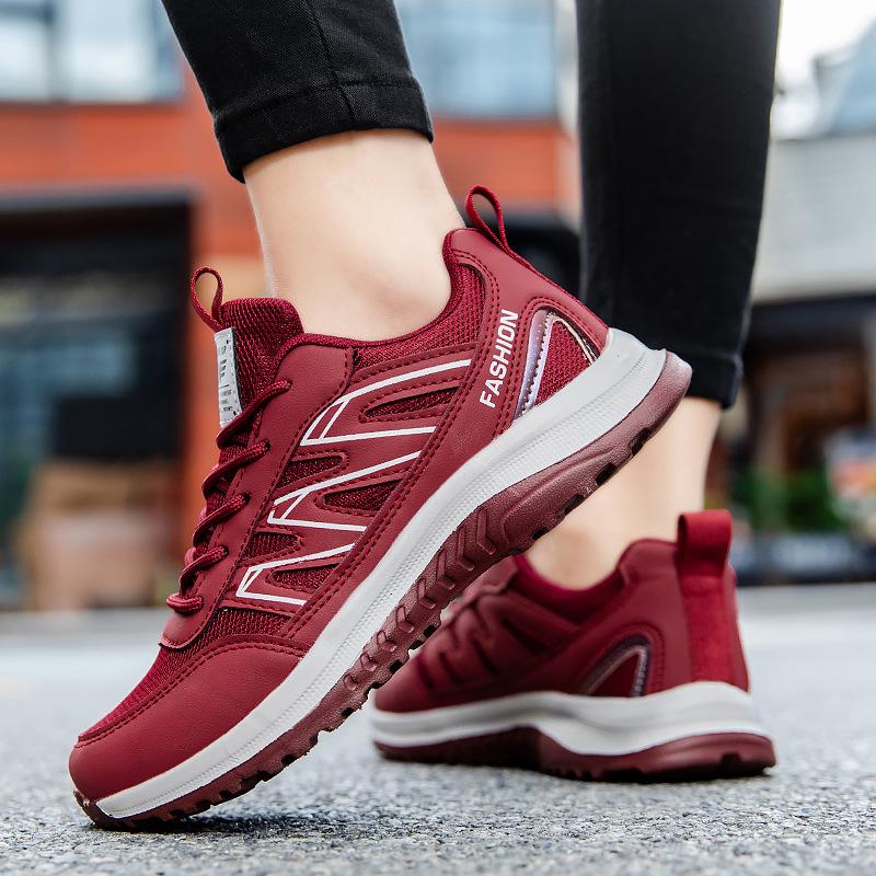 New Men's Shoes Spring Lightweight Sneaker Black Walking Shoes Soft Bottom Shoes Men's and Women's Casual Shoes