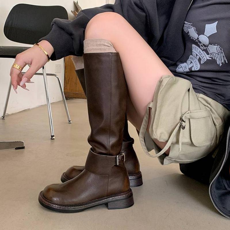 Autumn and winter women's leather boots medium heel leather large size women's boots rear zipper thick-soled non-slip high tube versatile Martin boot