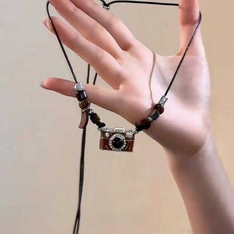 Vintage Brown Camera Pendant Necklace 2025  Kpop Hip-Hop Simple Personality Women Men Punk Y2K Charms Jewelry Accessories