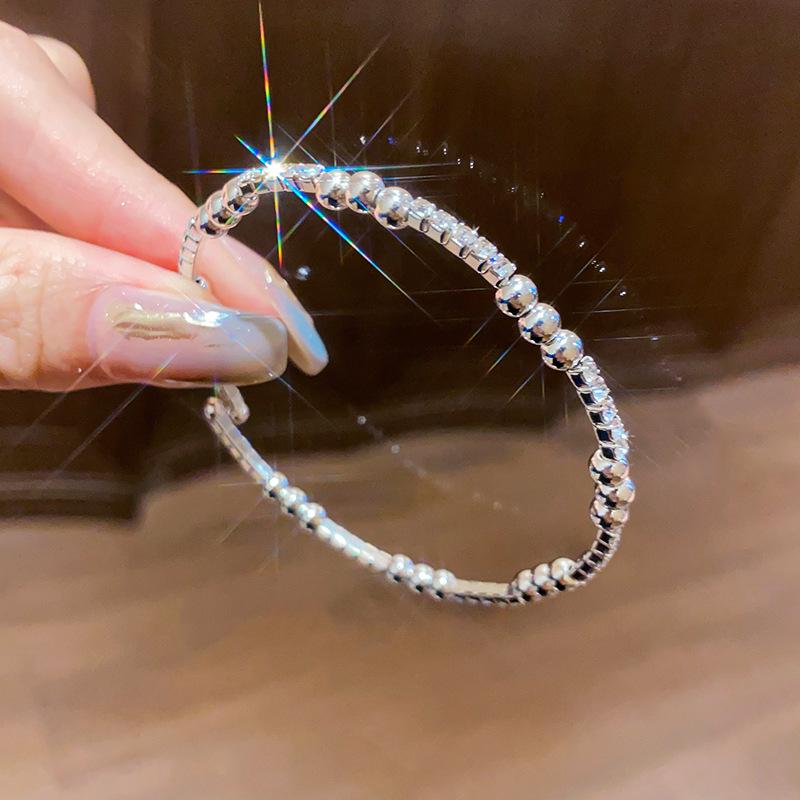 Открытый браслет-манжета со стразами и бусинами - Минималистичный французский женский браслет высокого класса