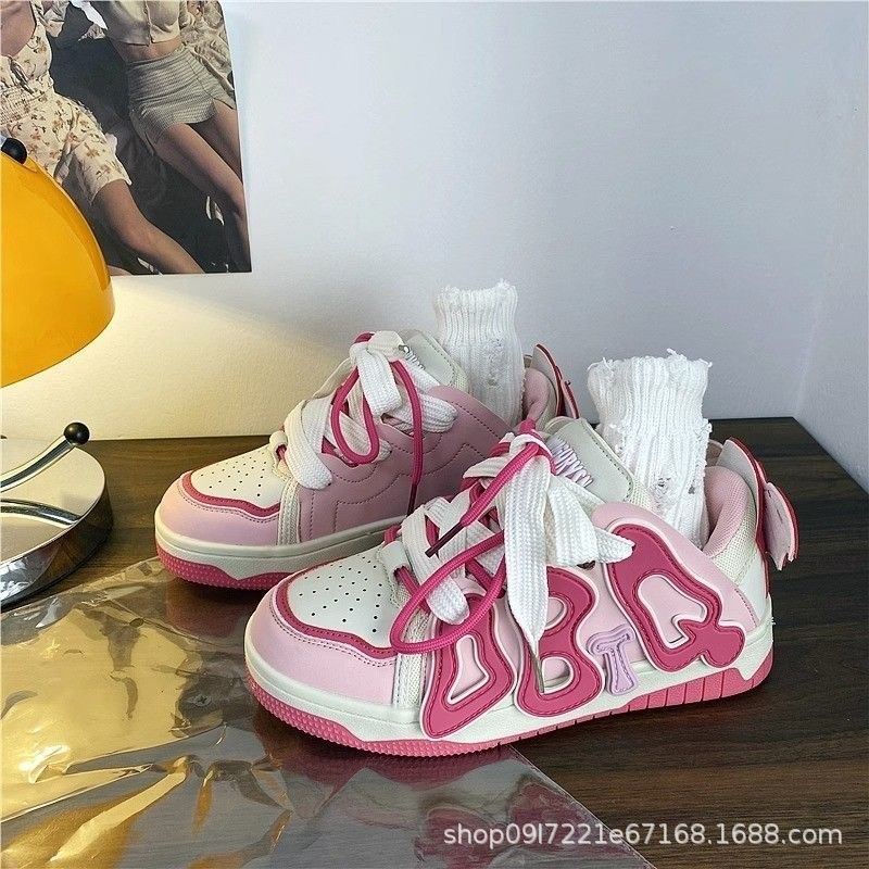 Guochao Damen-Hongkong-Stil Buchstaben-Schuhe Studenten Weiße Board-Schuhe Damen im Trend Beliebt Vielseitig Lässig Weiße Schuhe