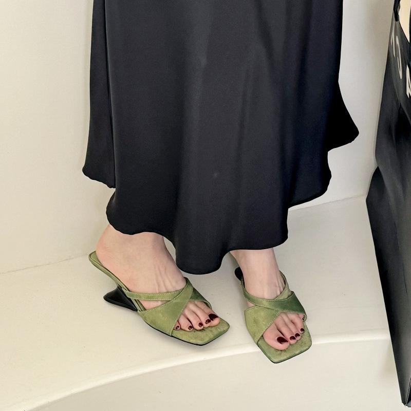 New Chinese style special-shaped slope heel open-toed cool slippers women's summer niche design square head high-heeled one-word shoes