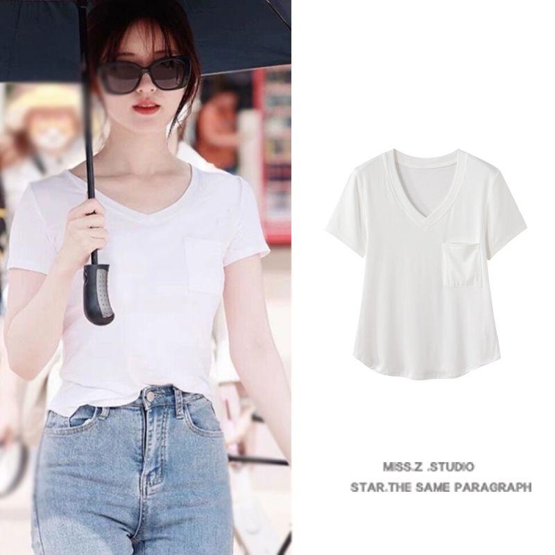 

Не скрыть стиль Чжао Лусы, приталенная белая футболка с V-образным вырезом и короткими рукавами, женский топ 2025, лето-осень, новый стиль White S