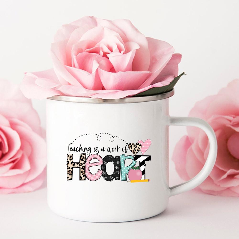 Lehren ist eine Herzensangelegenheit Bedruckte Emailletasse Friends Originaltassen Kaffeetassen zum Sublimieren Edelstahlbecher Trinkgeschirr Cupshe Bar