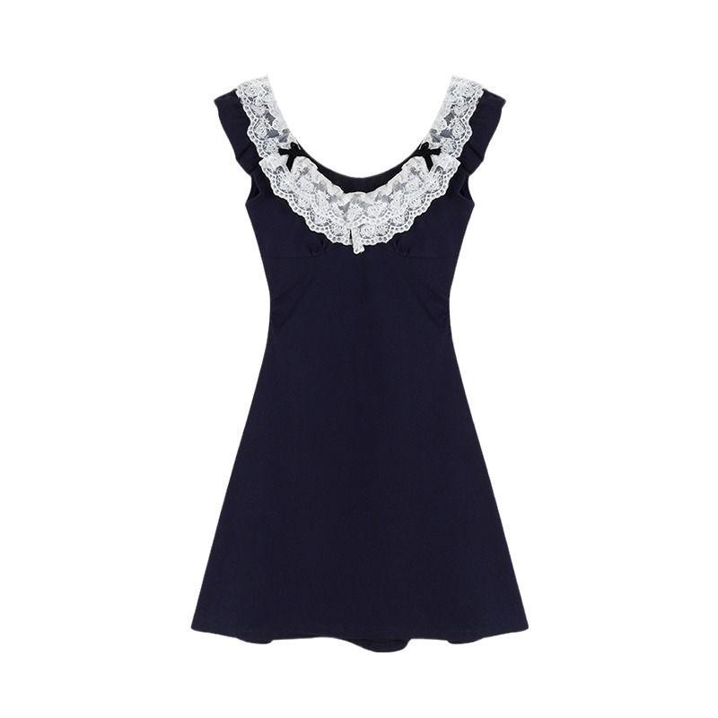 2024 Summer Lace Flutter Sleeve Dress: Trendy French Style, Waist-Hugging Short Skirt