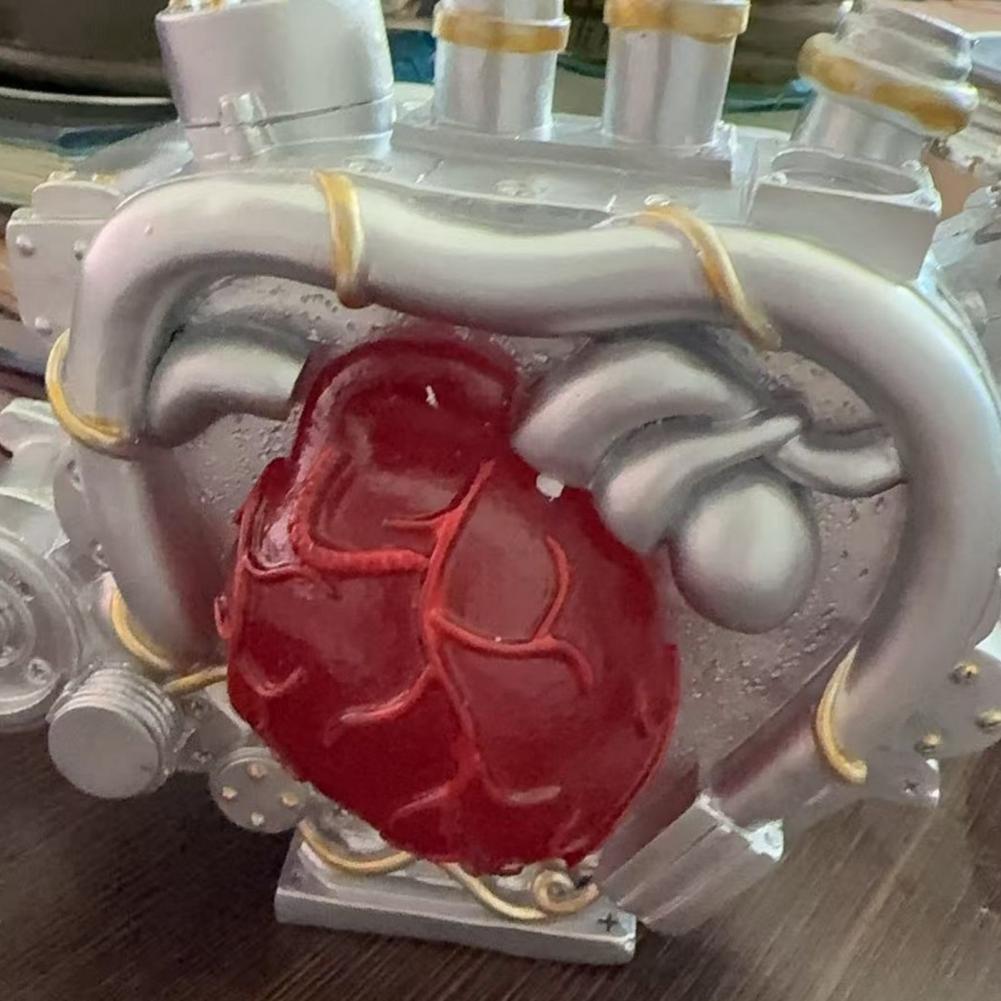 Engine Heart Figurine Desktop Heart Ornament Resin Heart Engine Sculpture for Home Living Room Bookshelf Cabinet Decoration