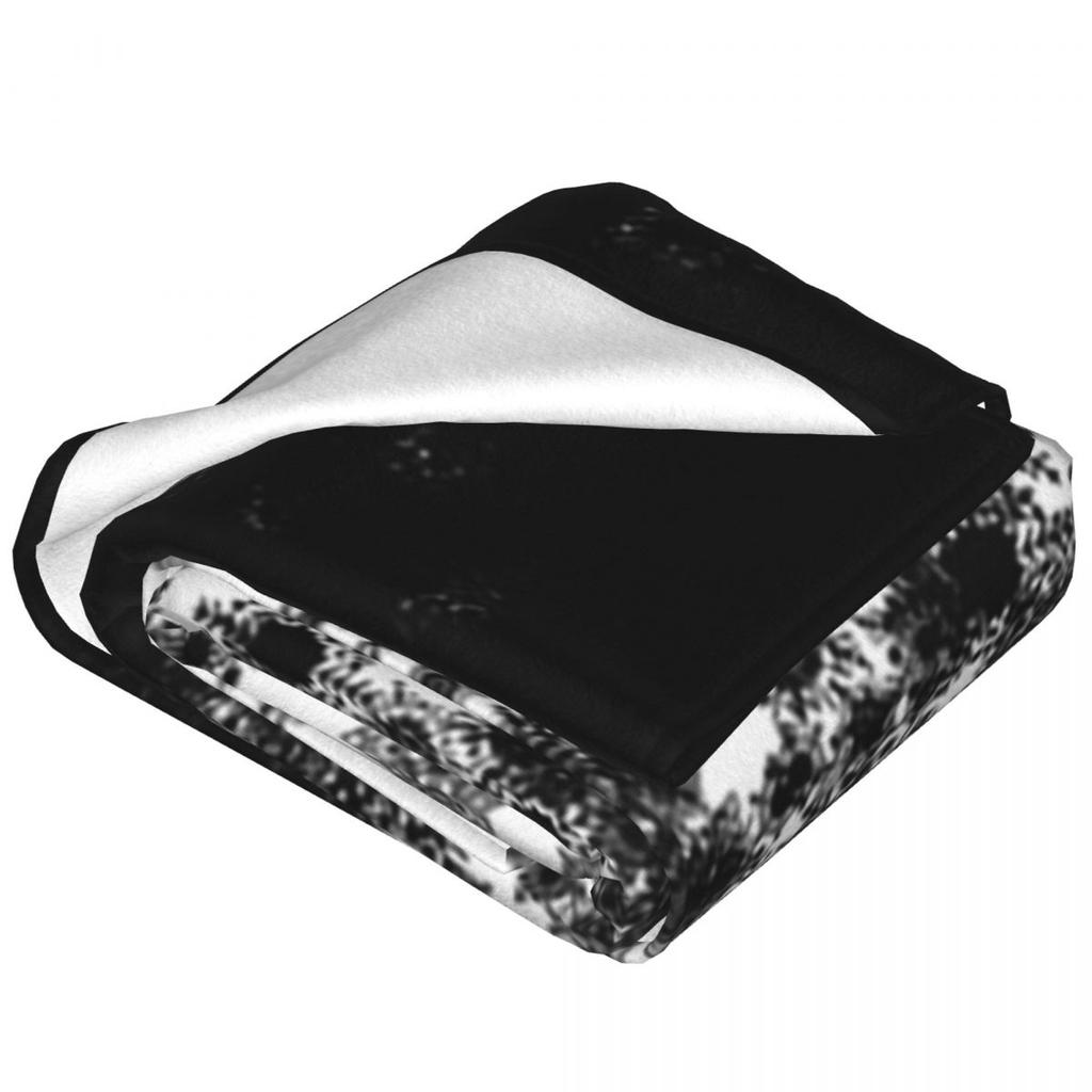 Black And White Snowflake Christmas Blankets Soft Warm Flannel Throw Blanket Plush for Bed Living room Picnic Travel Home Couch