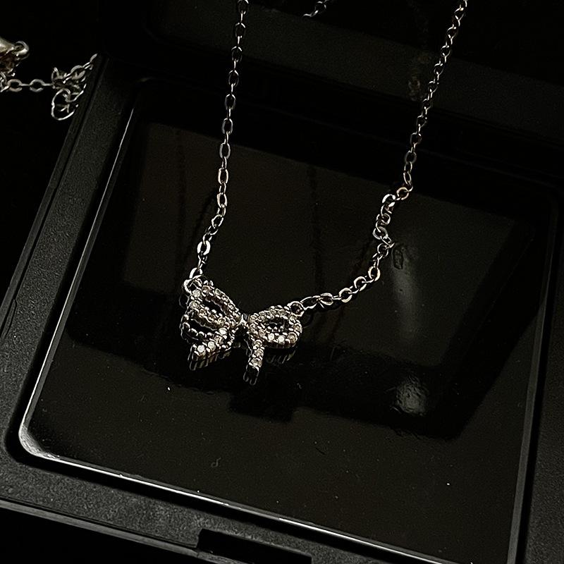 Niche Design Necklace With Diamonds, Zircon High-End Bow, Collarbone Chain, Female Sweet.