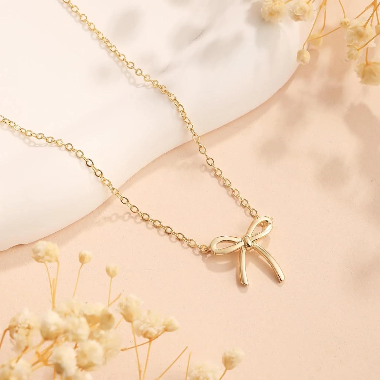 

Gold Necklace for Women Bow Necklace Gold copper Plated Necklace Cute Bow Pendant Choker Chain Necklaces for Women Zircon Gift 45cm золотой