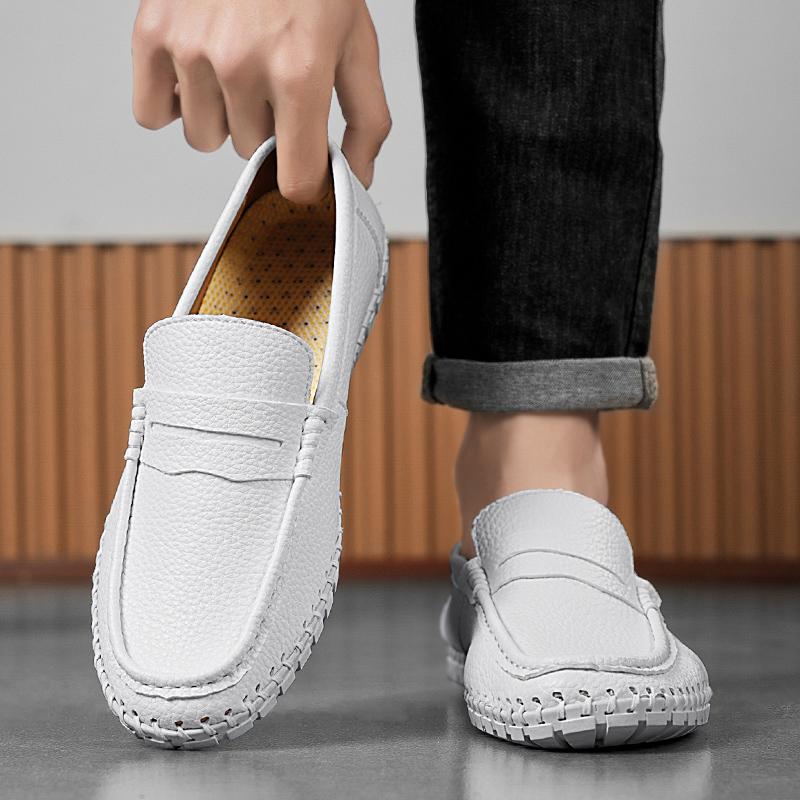 Fashion 2025 New Male Driving Loafers Handmade Outdoor Walking Shoes Classic Wedding Dress Moccasins Soft Men's Leather Slip On Flats