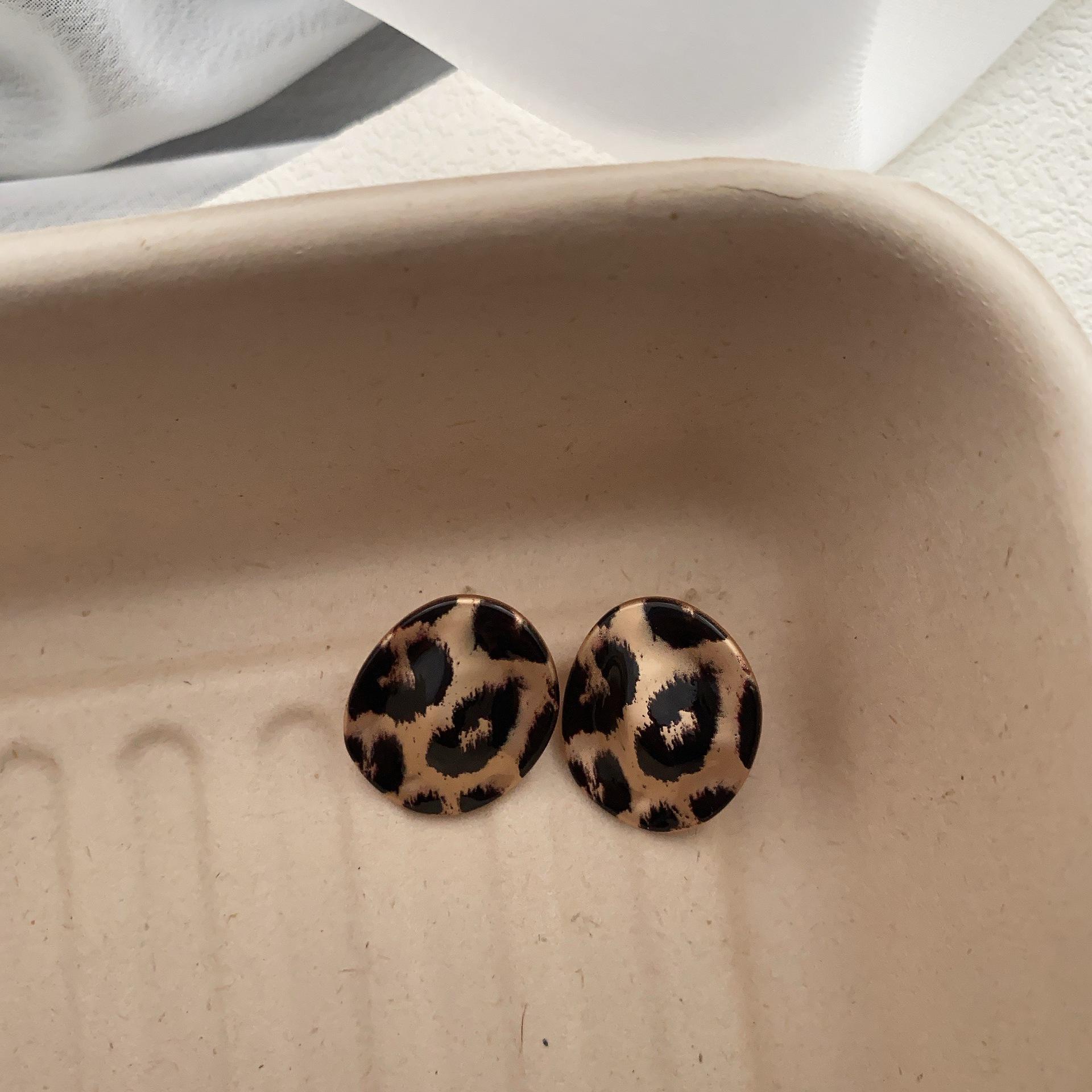 

Серьги High Sense с круглым леопардовым принтом, женские серьги-иглы из лавового серебра