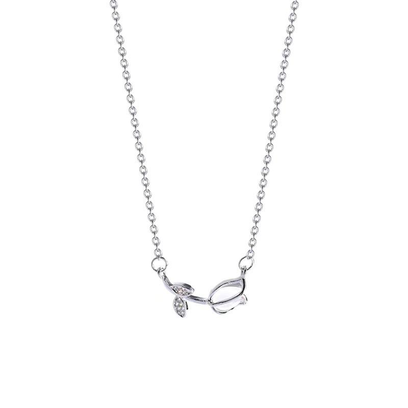 

Autumn and winter new tulip necklace female super fairy versatile temperament small fragrant wind sweater chain high-end collarbone chain accessories