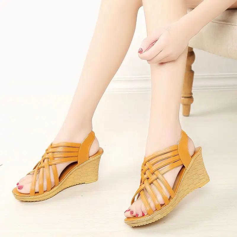 Fashion High Heels Outdoor Ladies Shoes 2025 Trend The Best Sandal Anti Slip Hot Comfort Pvc Vip New Breathable Fashion Women's Sandals