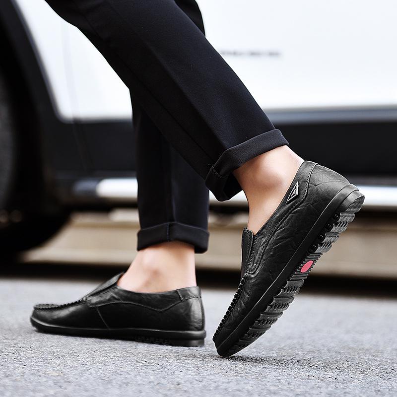 Zapatos de cuero de alta calidad para hombre, mocasines suaves, mocasines planos de marca de moda.
