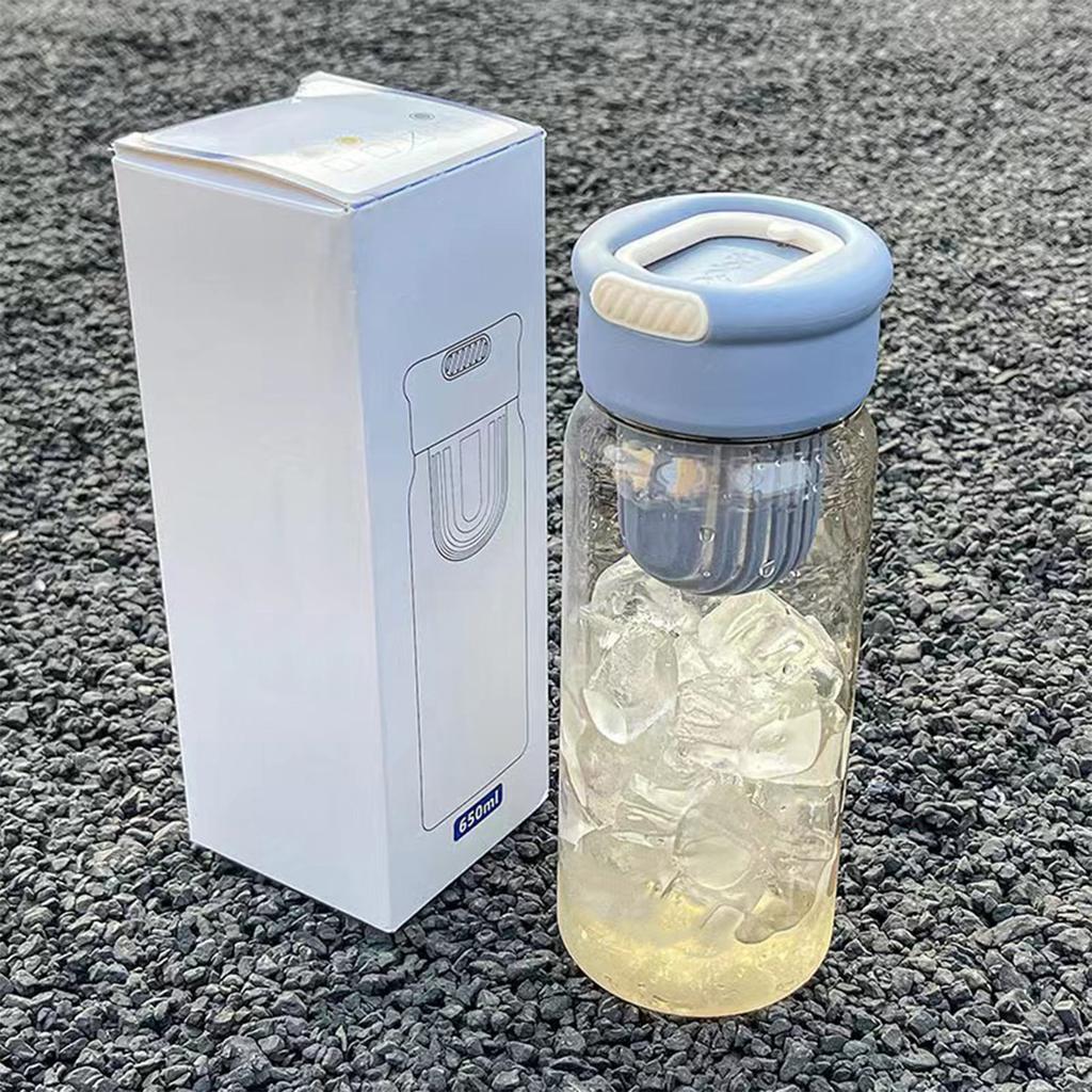 Plastic Water Bottle Built in Tea Strainer Clear Body 650ml Sport Water Bottle for   Staff