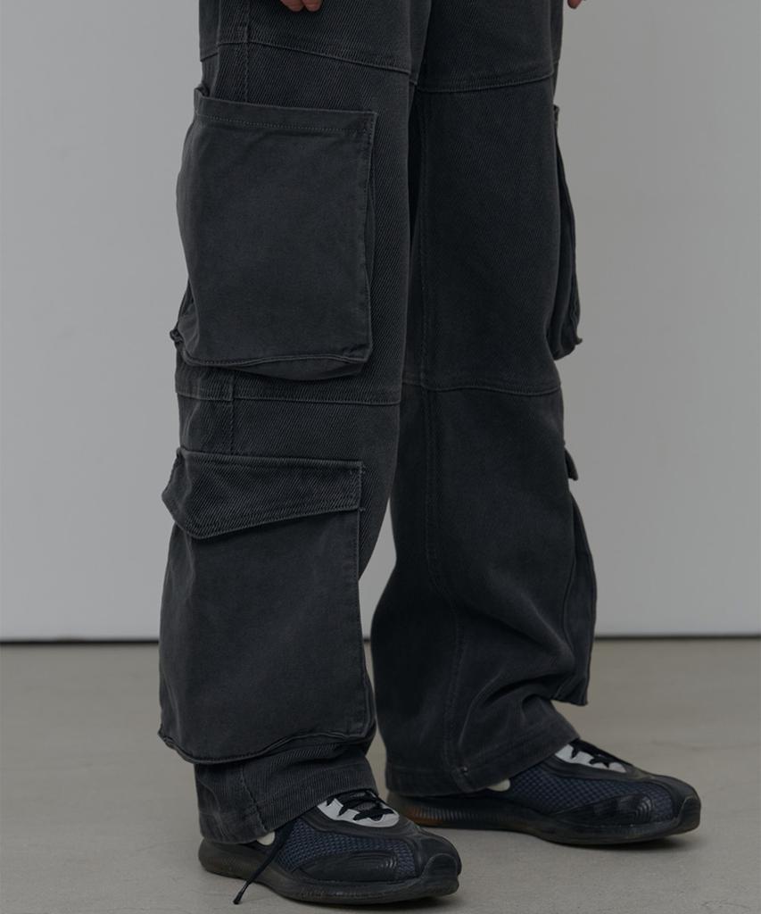 Aenitaimlolig Camellia Big Cargo Pants-Charcoal