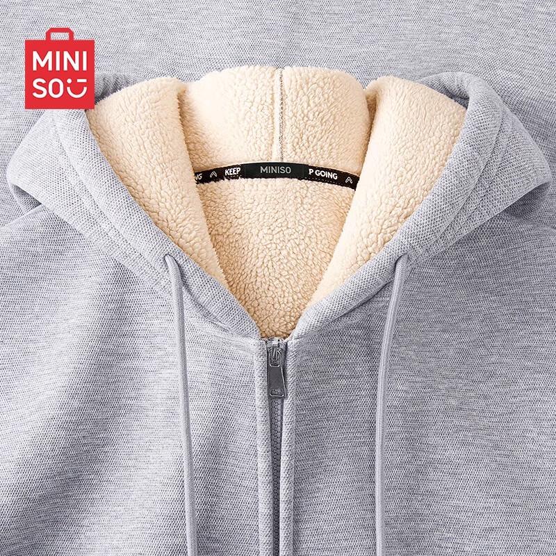

MINISO Men s Heavyweight Fleece-Lined Hooded Sweatshirt 2XL