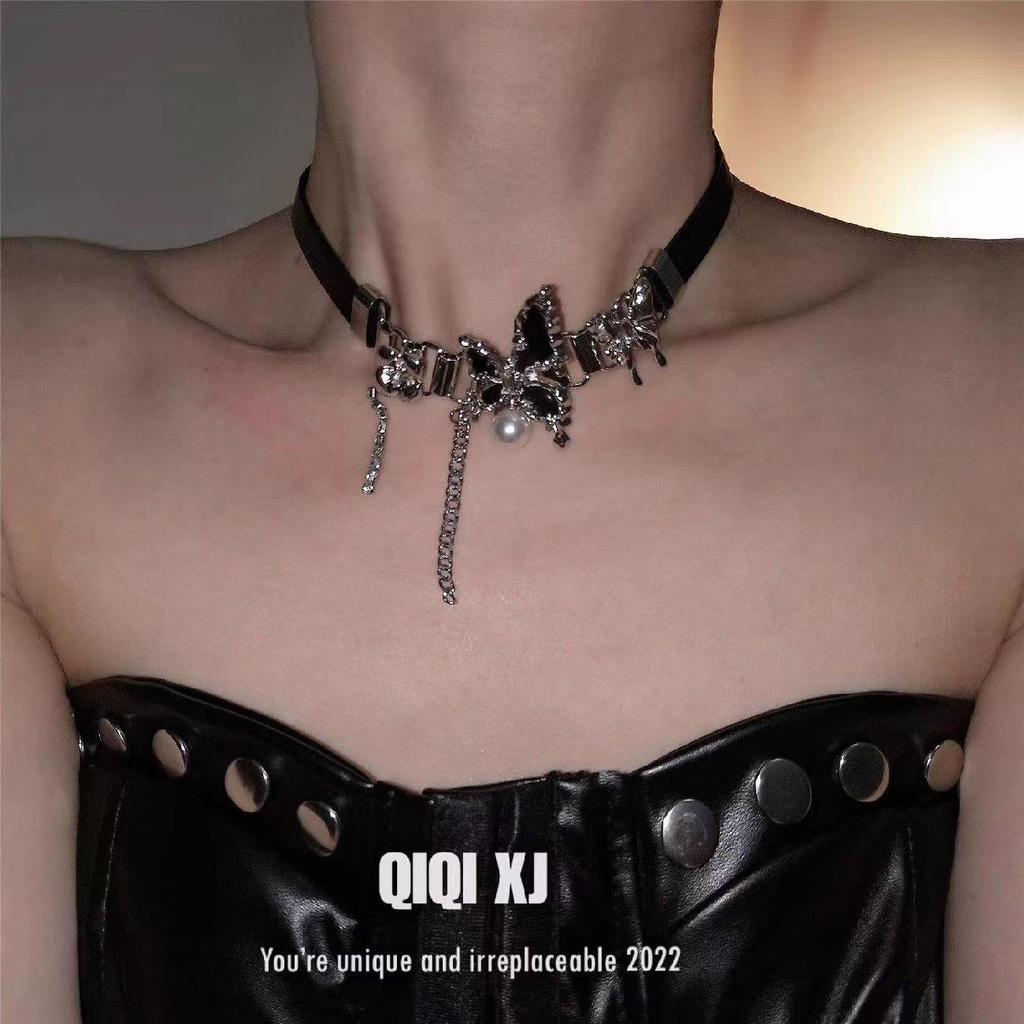 2025 High-End Gothic Punk Necklace: Y2K Dark Style Clavicle Chain for Women