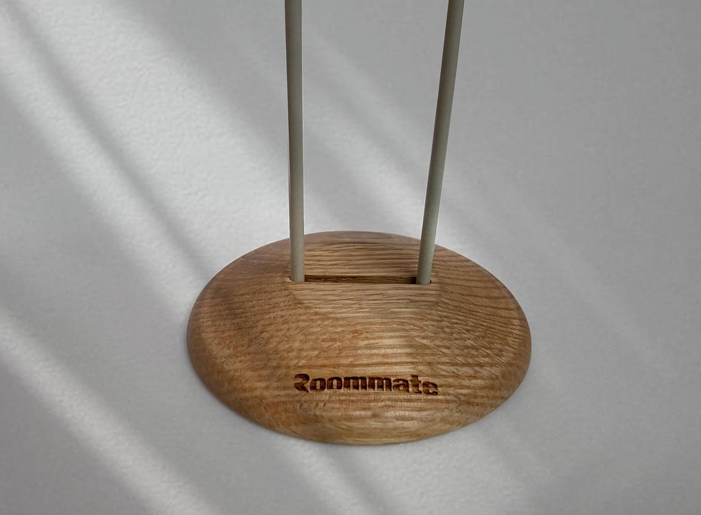 Roommate Wooden Pedestal Kitchen Paper Holder | Oak Base for Stability | Simple and Stylish Kitchen Storage | Perfect for Housewarmings and Weddings |