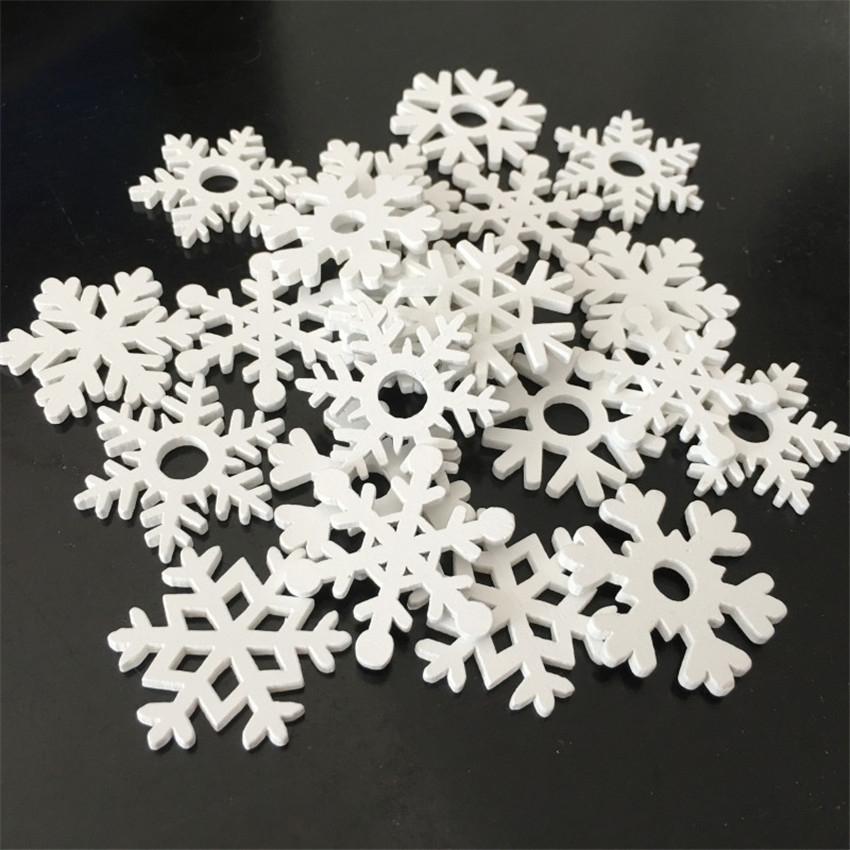 50pcs White Wooden Snowflakes Christmas Ornaments Pendants New Year Home Decor