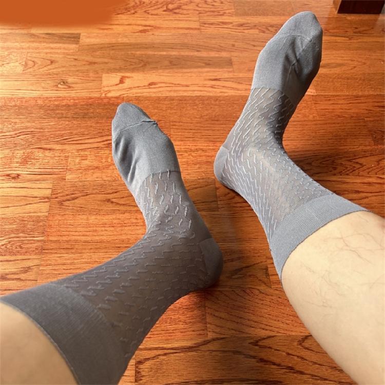 Herren Leichte Dünne Transparente Nylon Netzstrümpfe Modisches Wellenförmiges Gestreiftes Muster Formelle Socken für den Modernen Gentleman Geschenk