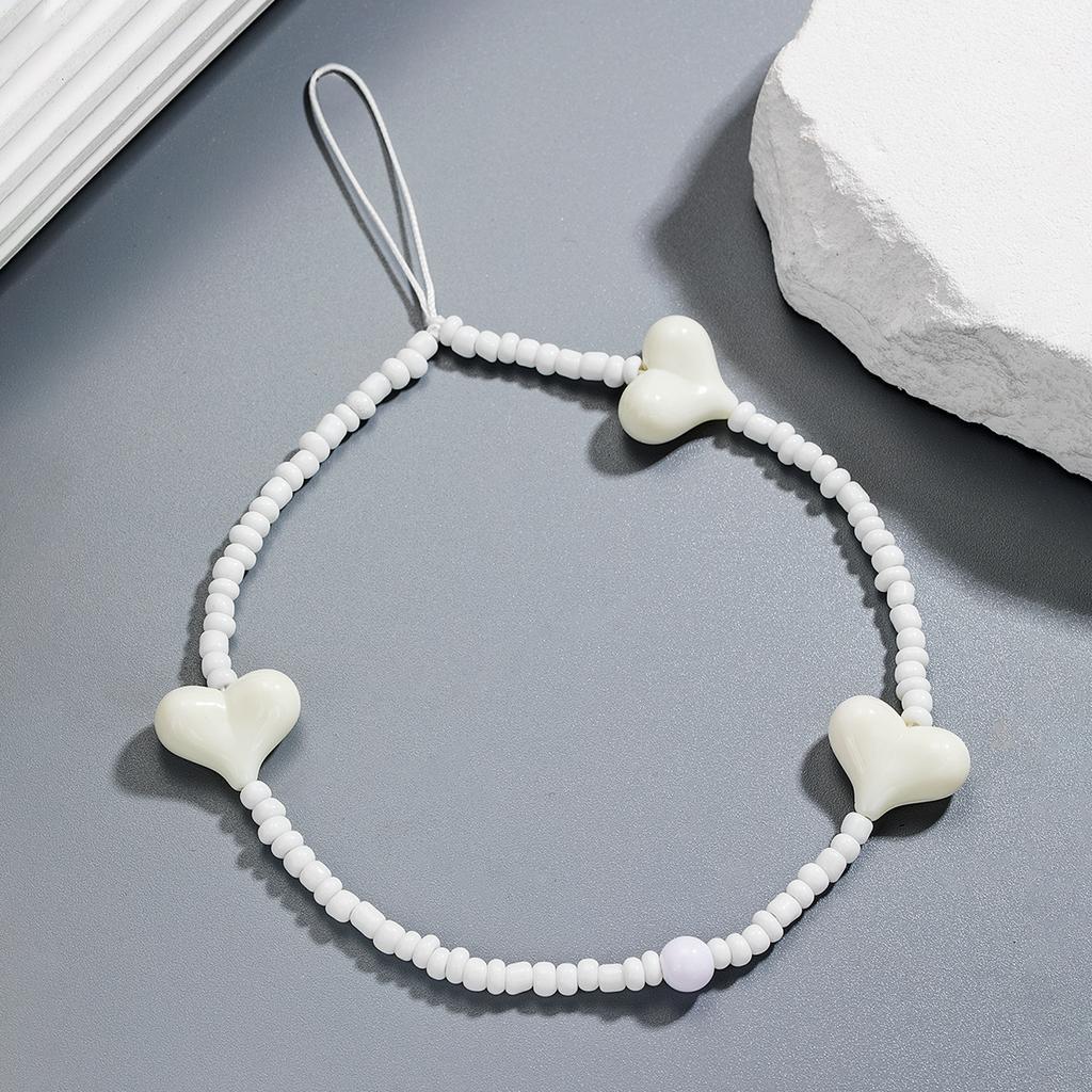 Simple Fashionable Black Peach Heart Beaded Mobile Phone Chain for Men and Women Versatile Fashion Phone Accessories Jewelry