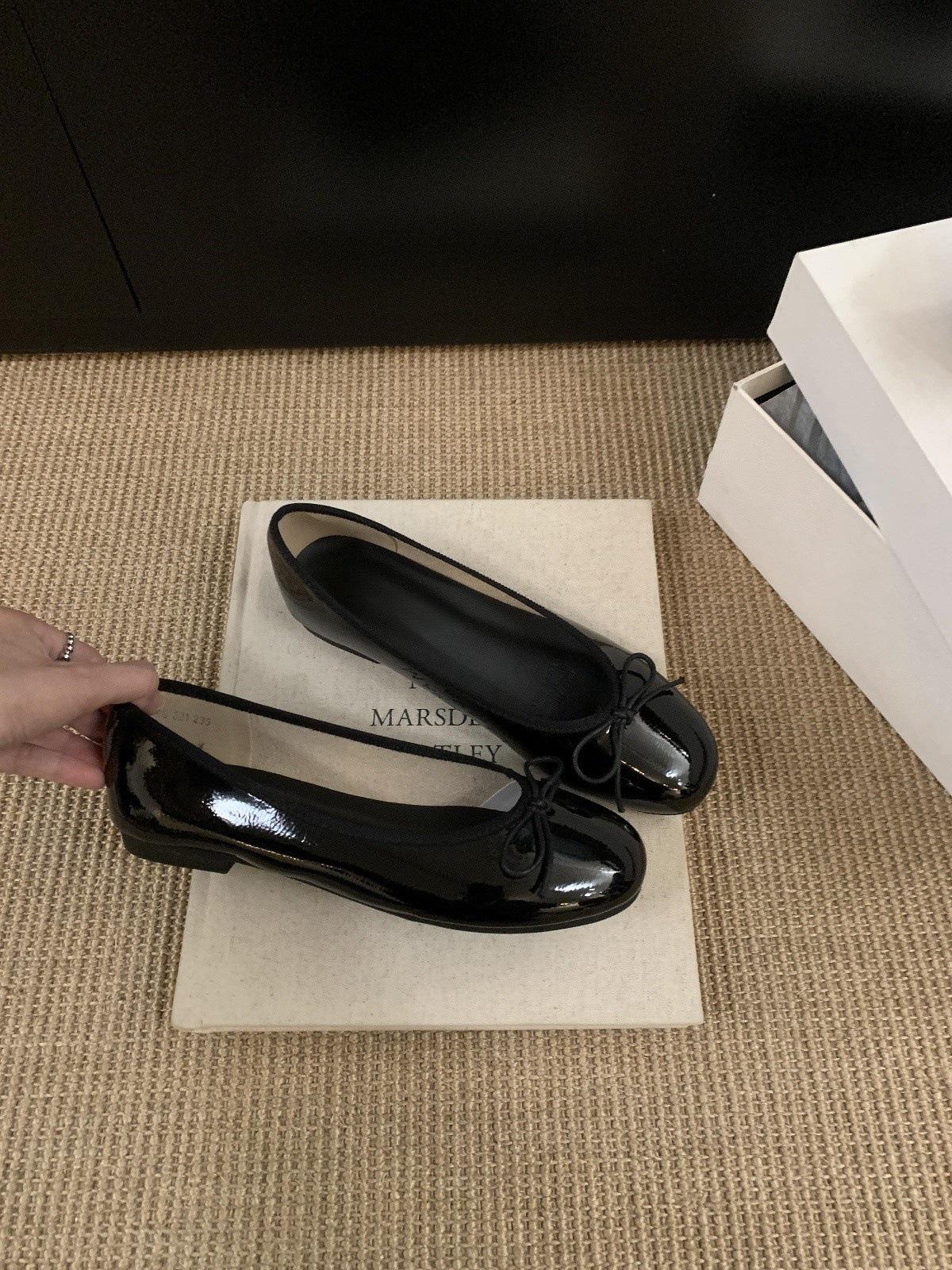 

French bow shallow mouth single shoes women s shoes 2025 new spring and autumn retro gentle evening breeze flat beanie shoes 35 чёрный