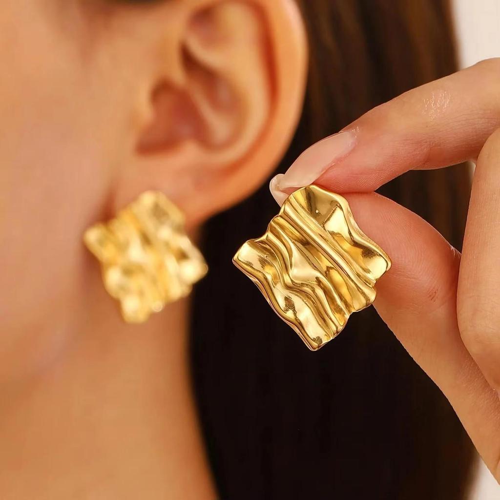 Exaggerated Gold Color Heart Oval Earrings For Women Metal Earing Jewelry Trending Irregular Wrinkled Geometric Earrings
