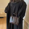 Popular bags women's autumn and winter versatile new casual messenger bags simple portable small square bags