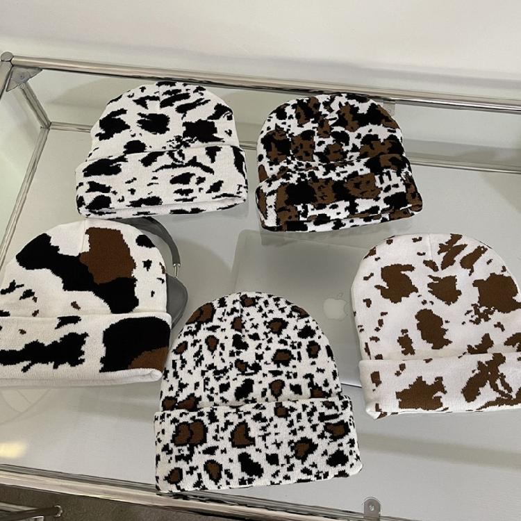 Halloween Knitting Cow Pattern Soft Unisex Hat Adult Outdoors for Ski Cycling