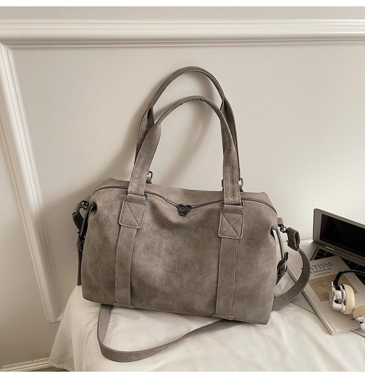 Casual large-capacity travel tote bag women's 2025 new fashion retro handbag shoulder messenger bag